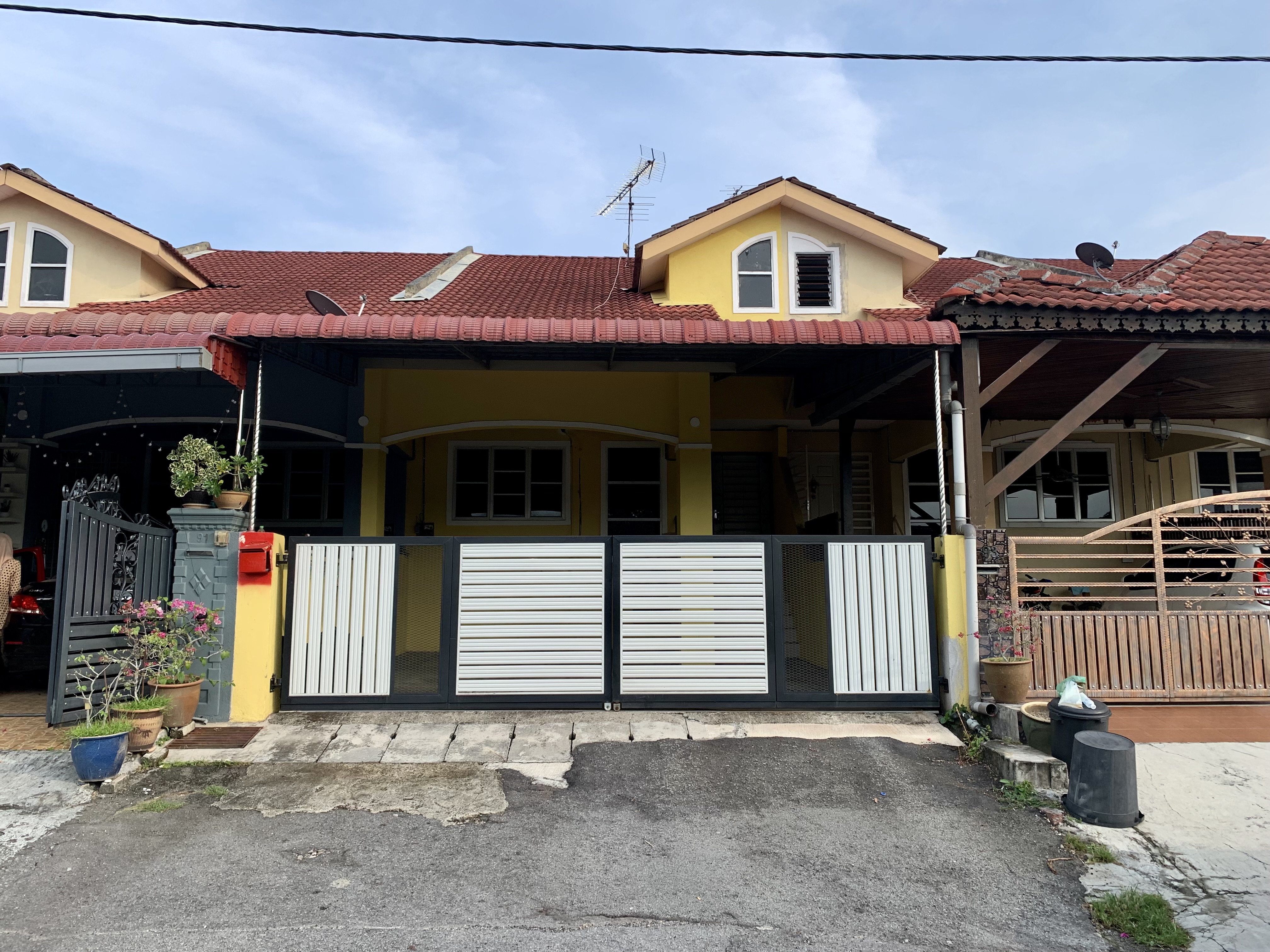 Bilik Single 2 (Taman Harmoni)